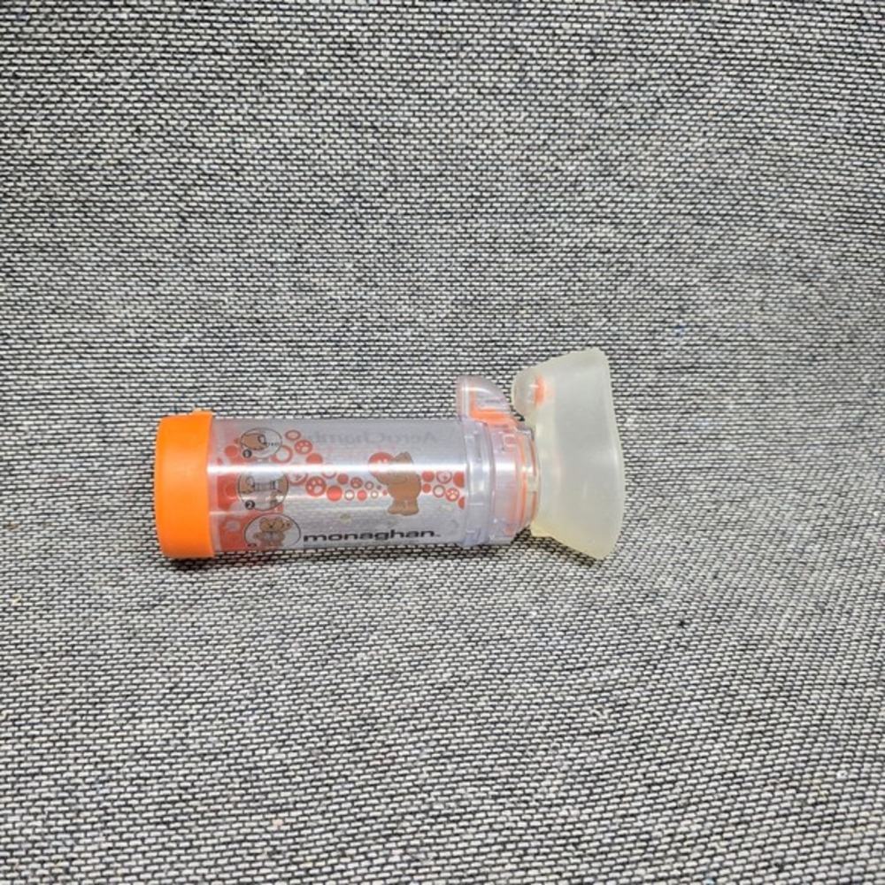 Monaghan AeroChamber Plus Flow-Vu Spacer Pediatric Bear Orange Good Condition